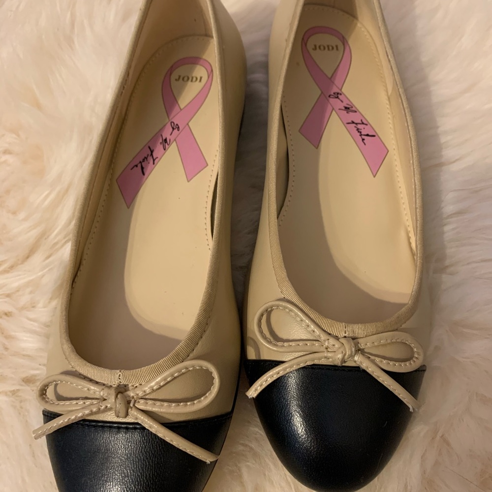 NIB - Marc Fisher Cap Toe Ballet Flats - Jodi